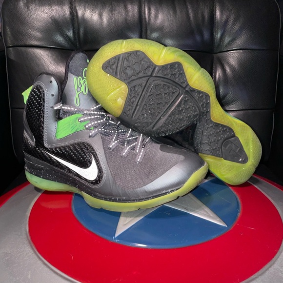 Nike Lebron 9 - Picture 1 of 4